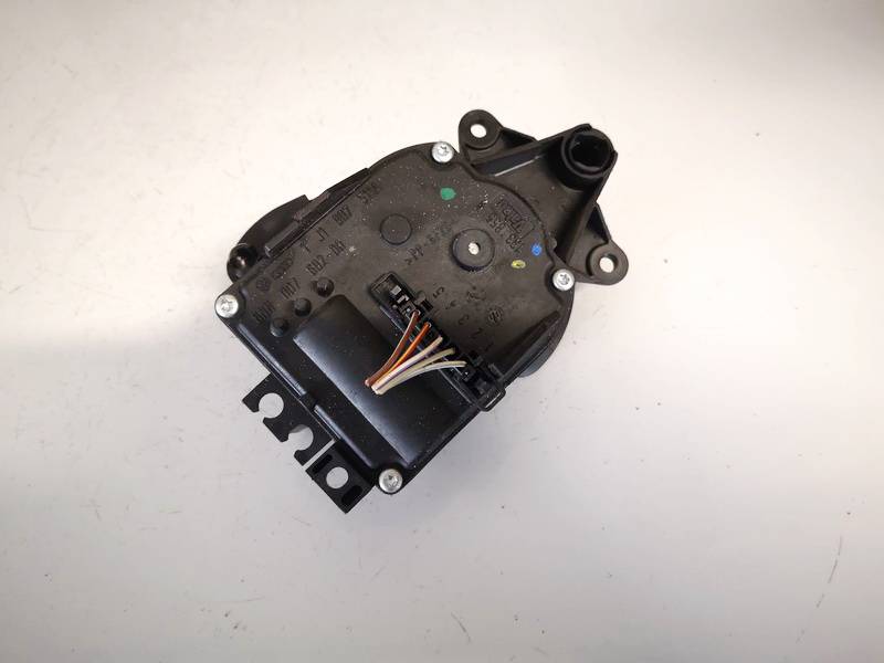 1J1907511A Skoda Octavia 2004 Sildītāja vārsta motoriņš