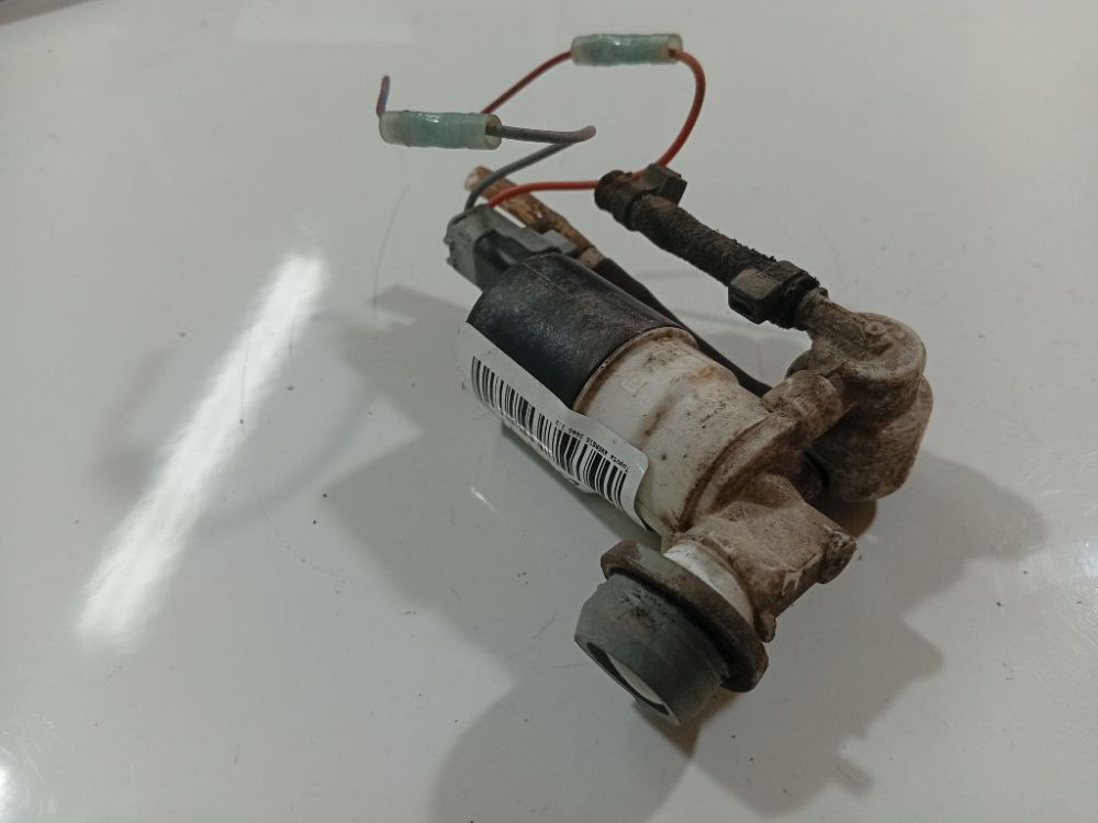 9832984980 Toyota Avensis 2005 Tuulilasinpesurin moottori - Thumbnail 3