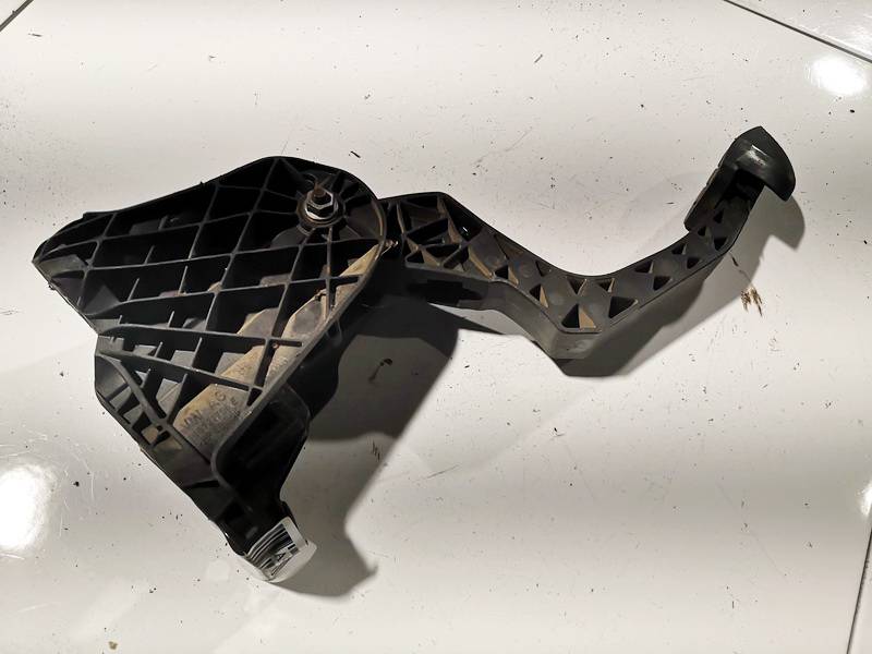 1K1721059 Seat Toledo 2009 Pedał sprzęgła