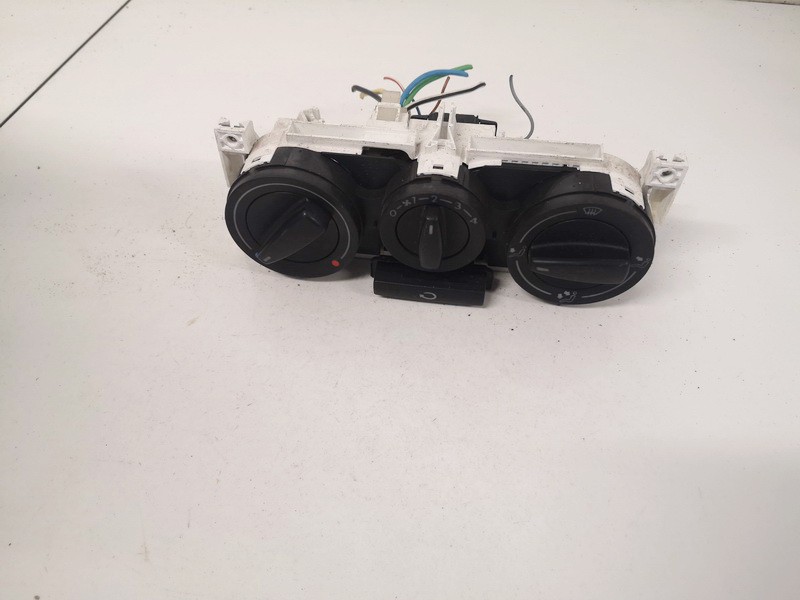 1J0819045F Volkswagen Golf 1998 Climate Control Panel (heater control switches)