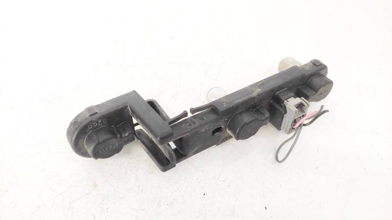149978 Volvo S80 2000 Tailight Bulb Holder (Lamp Carrier)