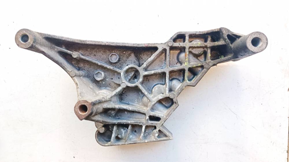 03G199207F Skoda Octavia 2006 Ātrumkārbas kronšteins - Thumbnail 3