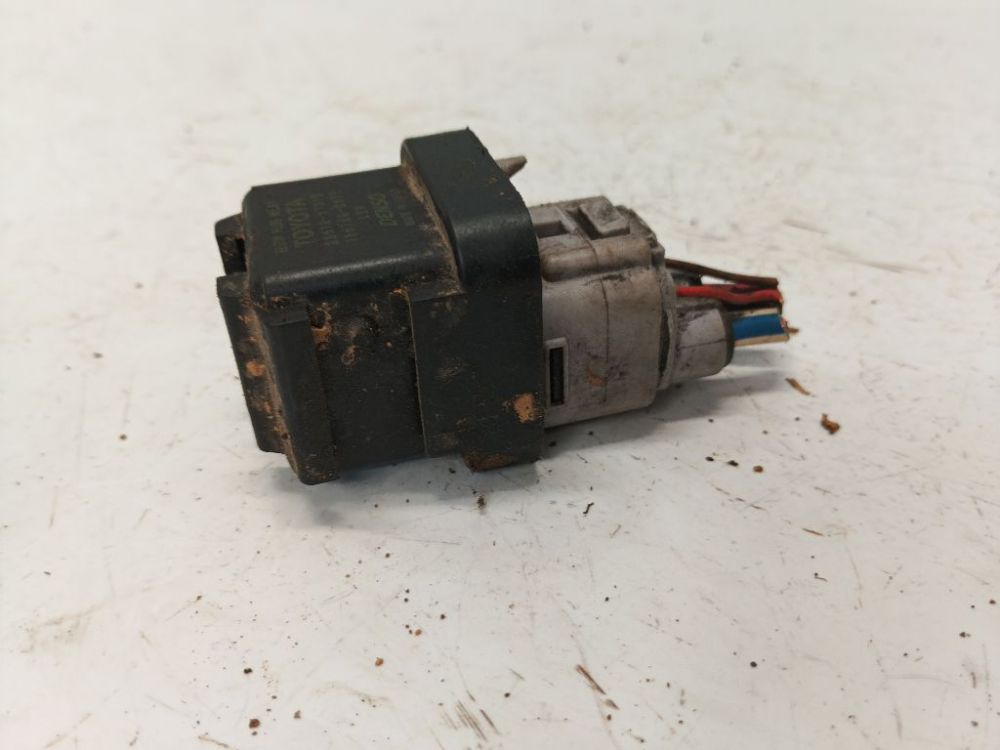 2861067910 Toyota Corolla 2003 Glow plug relay - Thumbnail 3
