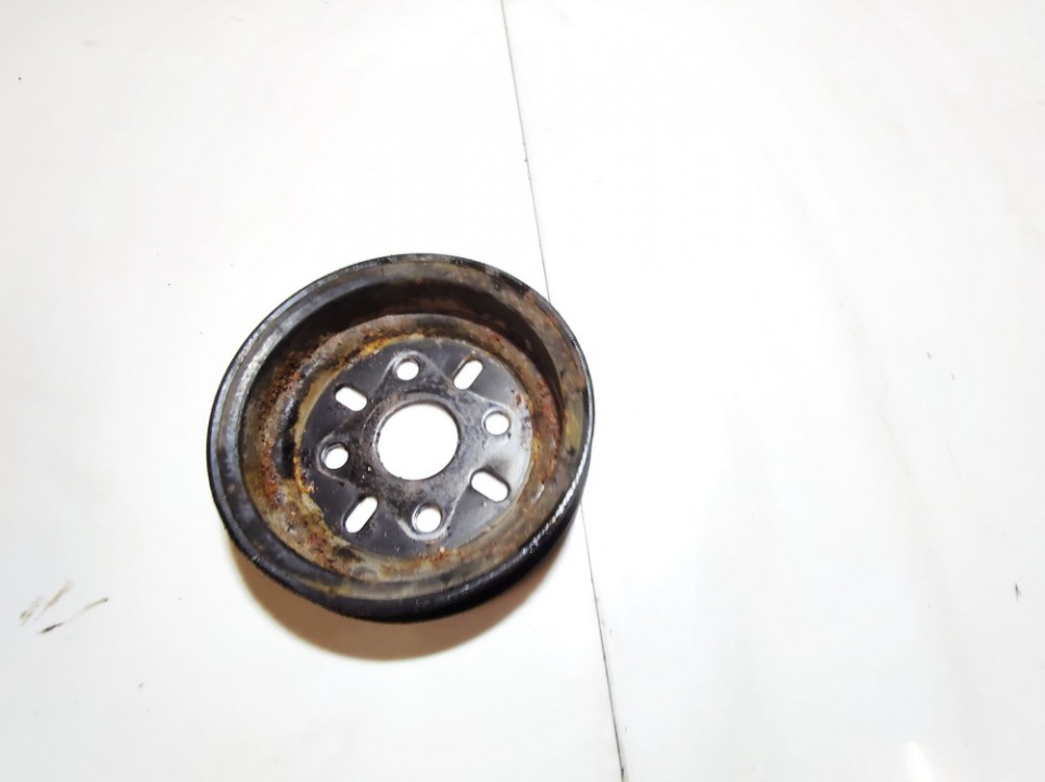 Nissan Almera 2002 Eau Pompe Poulie