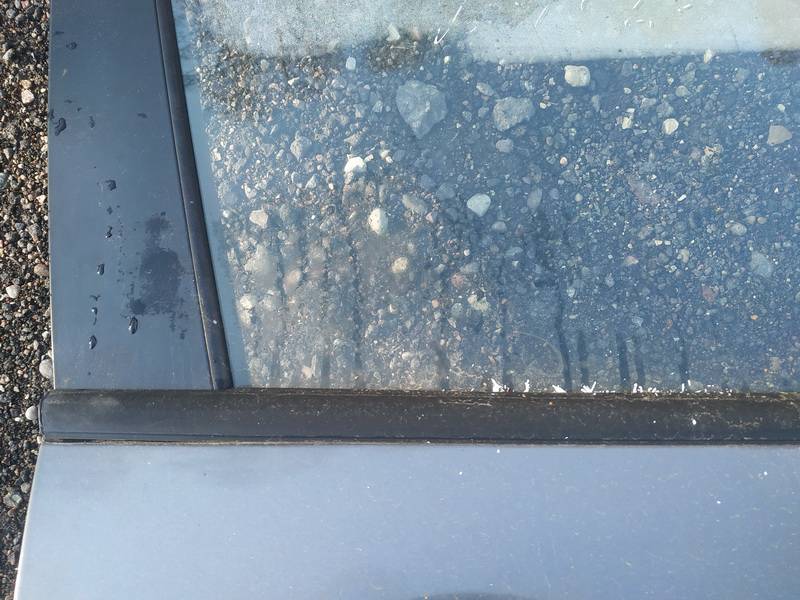 Mitsubishi Outlander 2005 Listwa szyby drzwi - PRZEDNIE PRAWE - Thumbnail 2