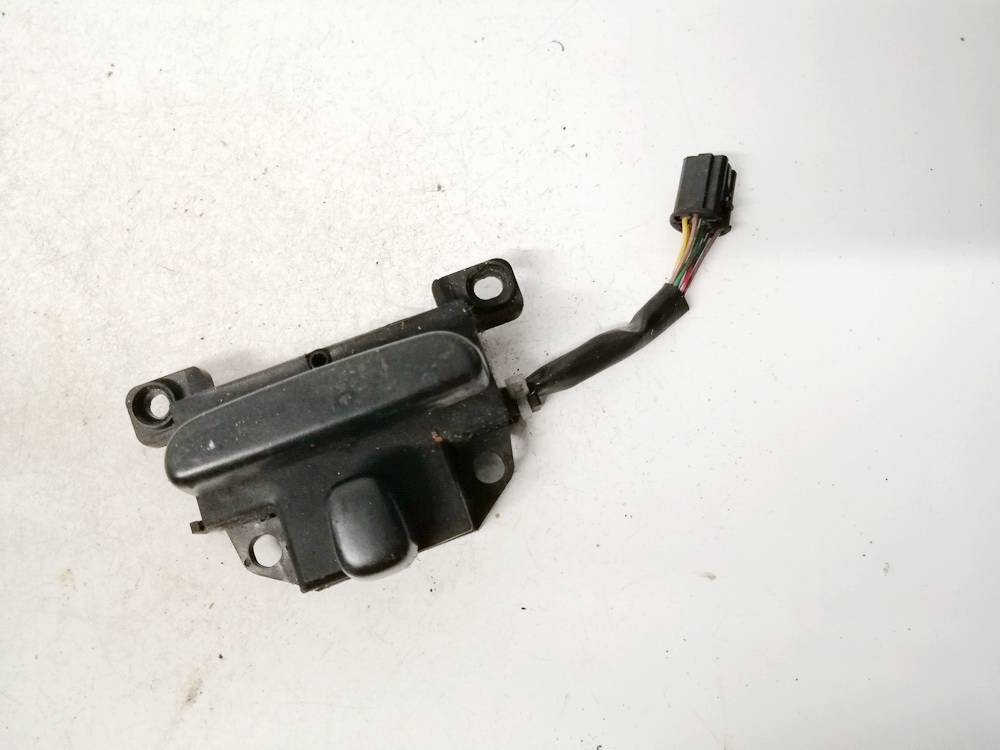 8961Y5N SAAB 9-5 2006 Sēdekļa kontroles poga