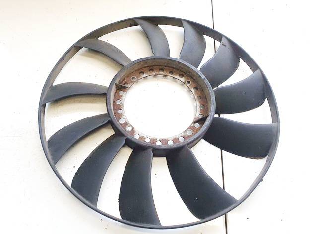 058121301B Volkswagen Passat 2000 Fan Blade