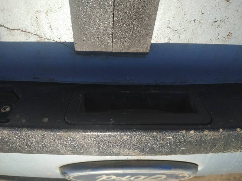 Ford Focus 2008 Aizmugurējā vāka ārējā roktura (mikroslēdzis) - AIZMUGURE