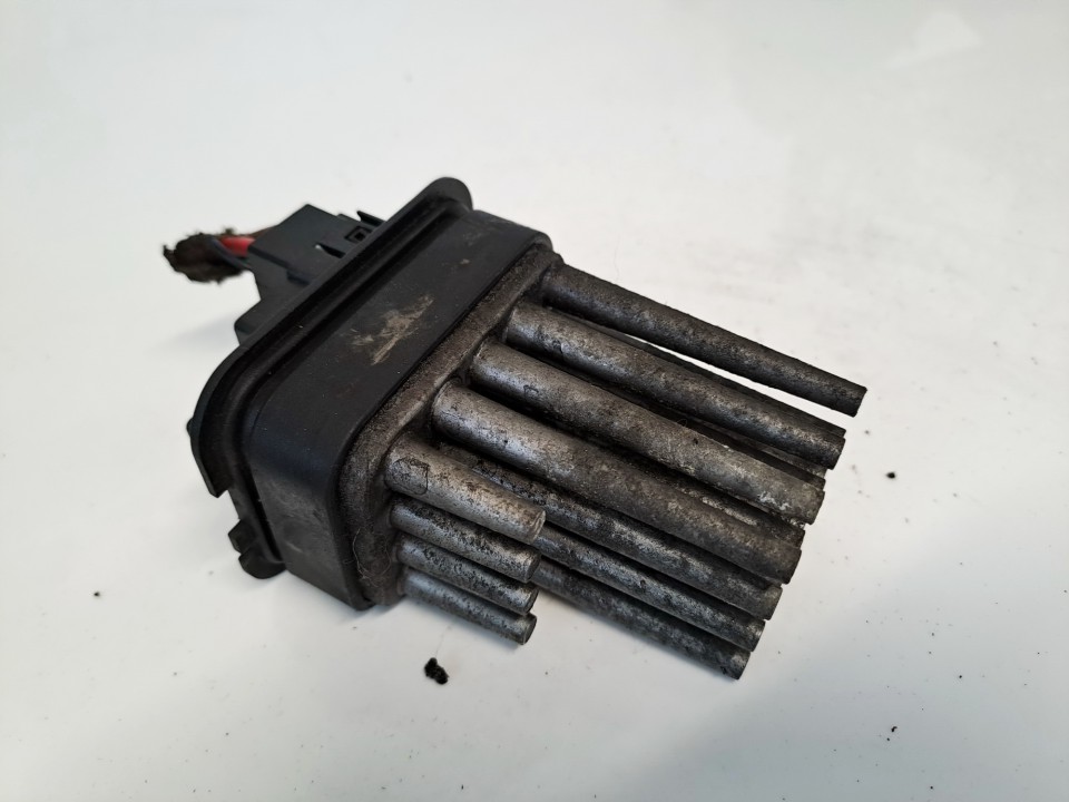 used used Heater Resistor (Heater Blower Motor Resistor) Opel Astra 2004 1.7L 15EUR EIS01469042