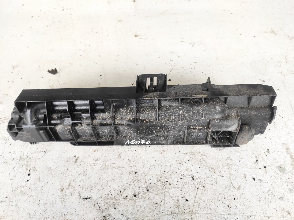 11074810 BMW 3-Series 2006 Interior trim