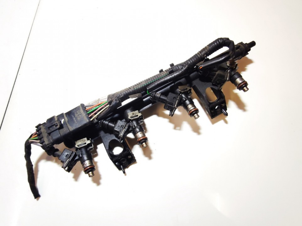 8200379181B Renault Clio 2008 Degvielas sadalītājs - Thumbnail 2