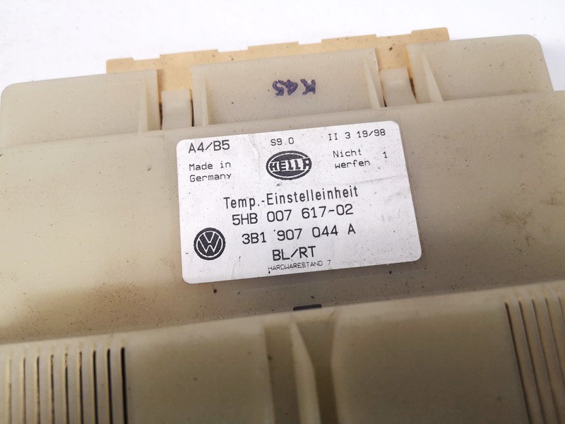 3B1907044A Volkswagen Passat 1998 Climate Control Panel (heater control switches) - Thumbnail 2