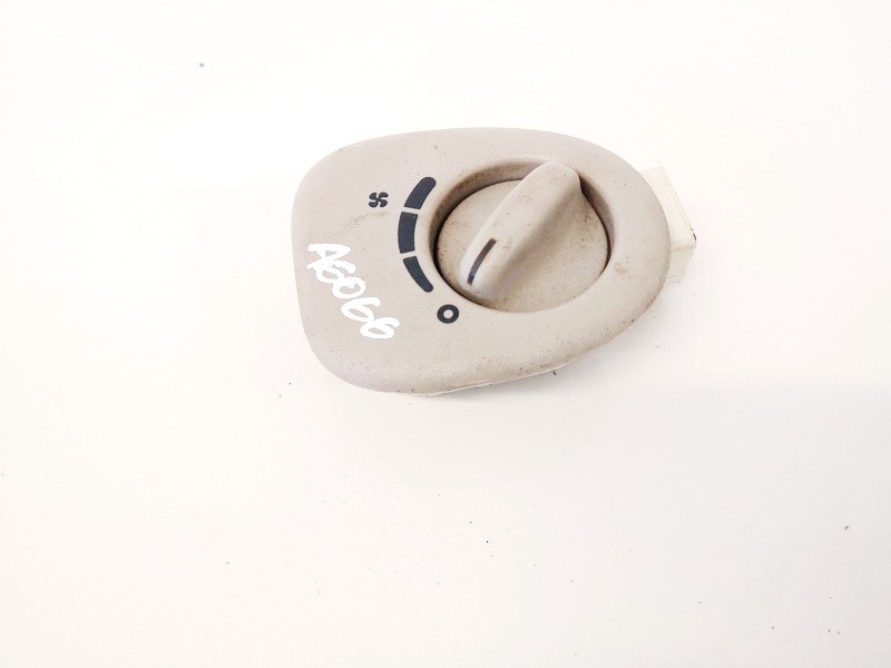 30505H Dodge Grand Caravan 2000 Climate Control Panel (heater control switches)