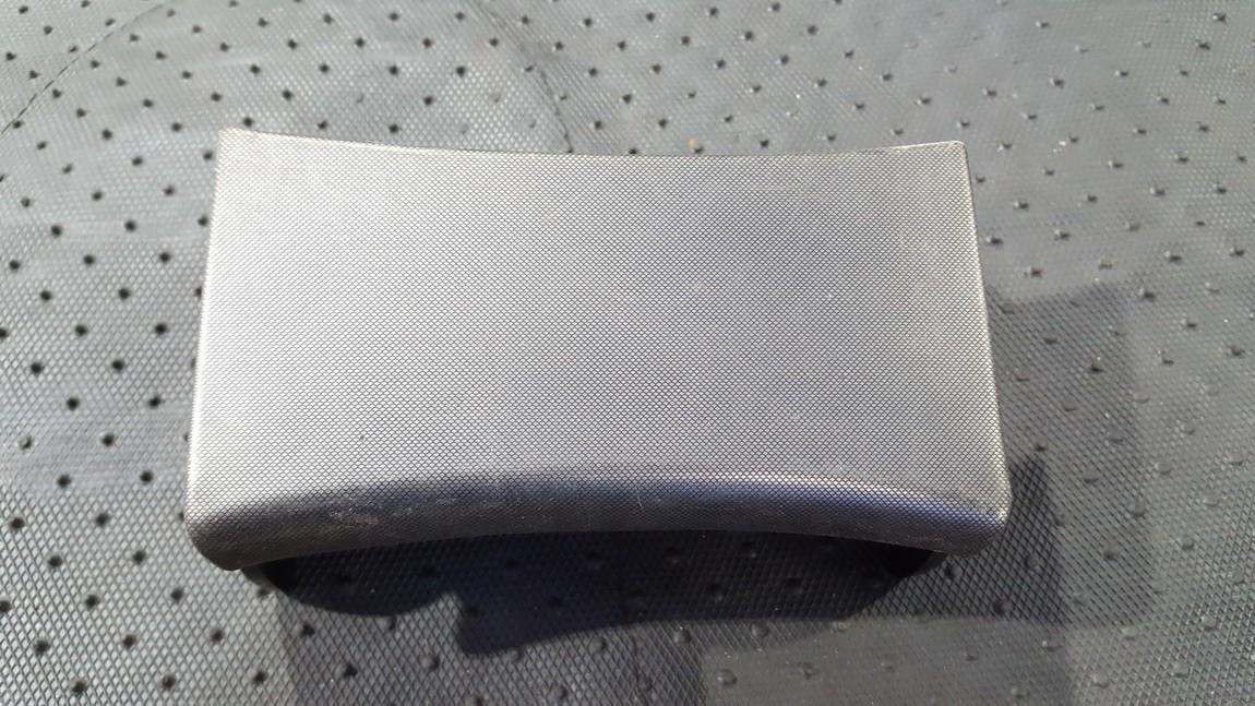 308300100T Volkswagen Passat 1998 cendrier