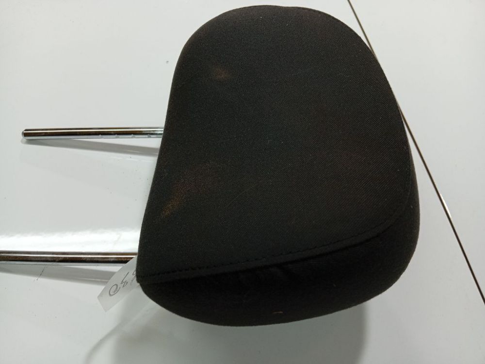 BMW 3-Series 2002 подголовник - Thumbnail 2