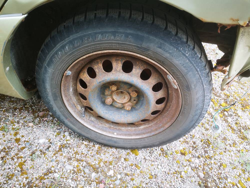 4X100 Toyota Yaris Verso 2000 Tin ring set R14 - Thumbnail 2