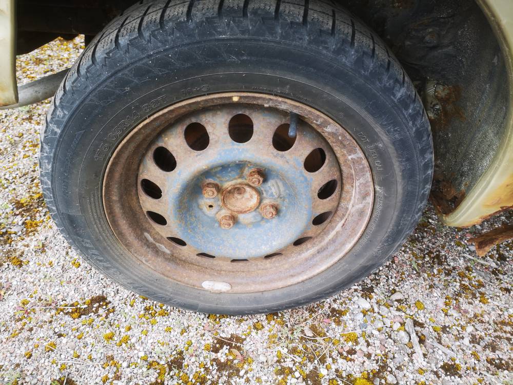 4X100 Toyota Yaris Verso 2000 Tin ring set R14 - Thumbnail 3