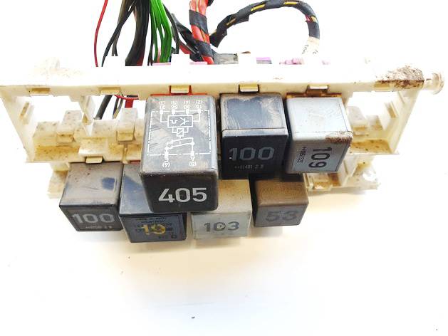 6X0937503 Seat Arosa 2002 Skrzynka bezpieczników