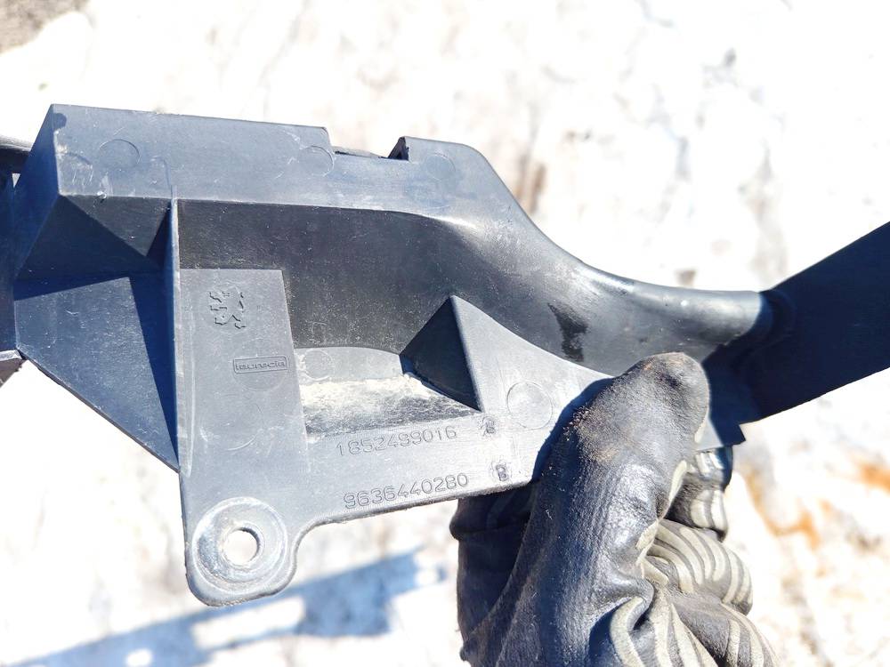 9636440280 Peugeot 307 2002 Bampera turētājs - AIZMUGURE PA KREISI - Thumbnail 3