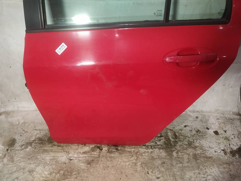 RAUDONOS Toyota Yaris 2007 Durvis - AIZMUGURE PA KREISI - Thumbnail 2