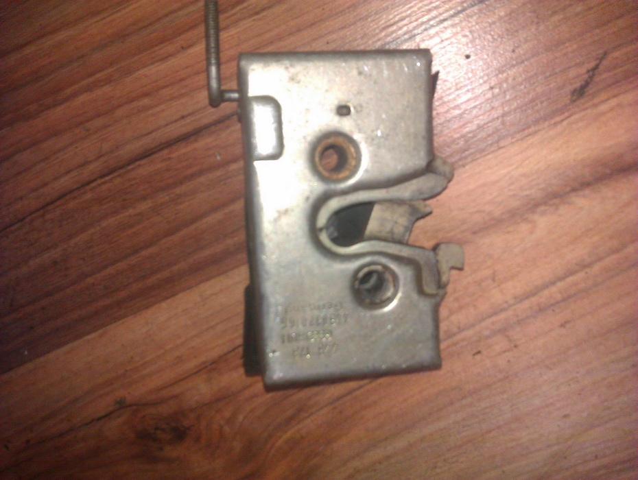 443837016G Audi 100 1990 Door Lock Mechanism - FRONT RIGHT