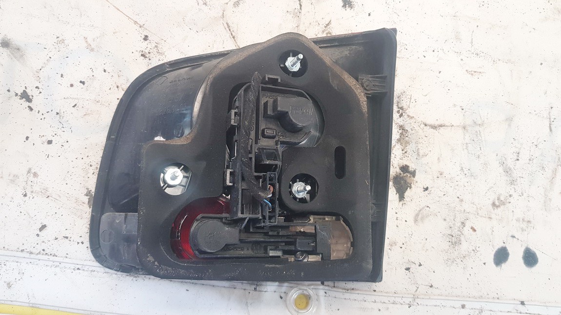 Volkswagen Touareg 2008 Tail light inner - REAR LEFT - Thumbnail 3