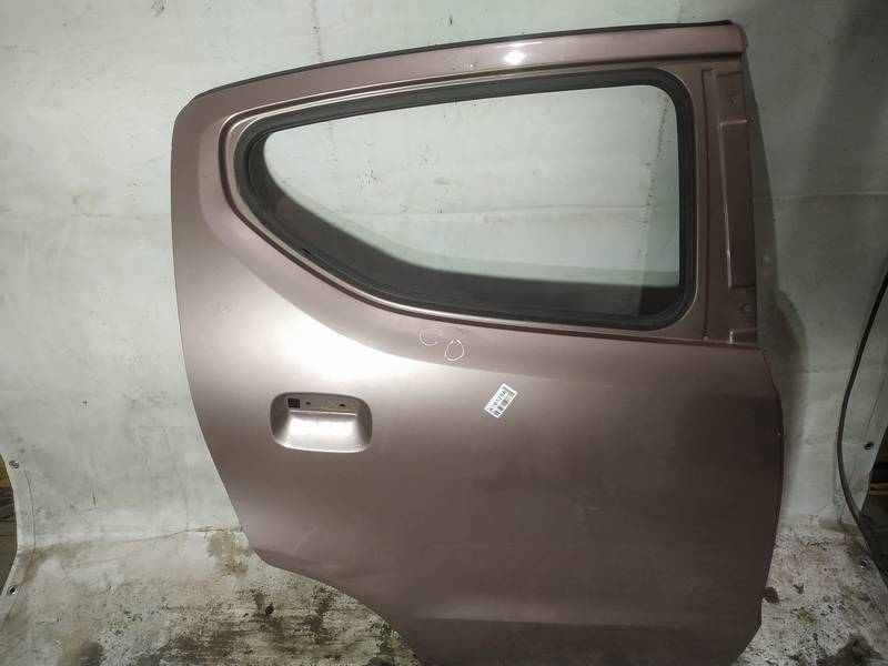 RUDOS Nissan Pixo 2010 Durvis - AIZMUGURE PA LABI