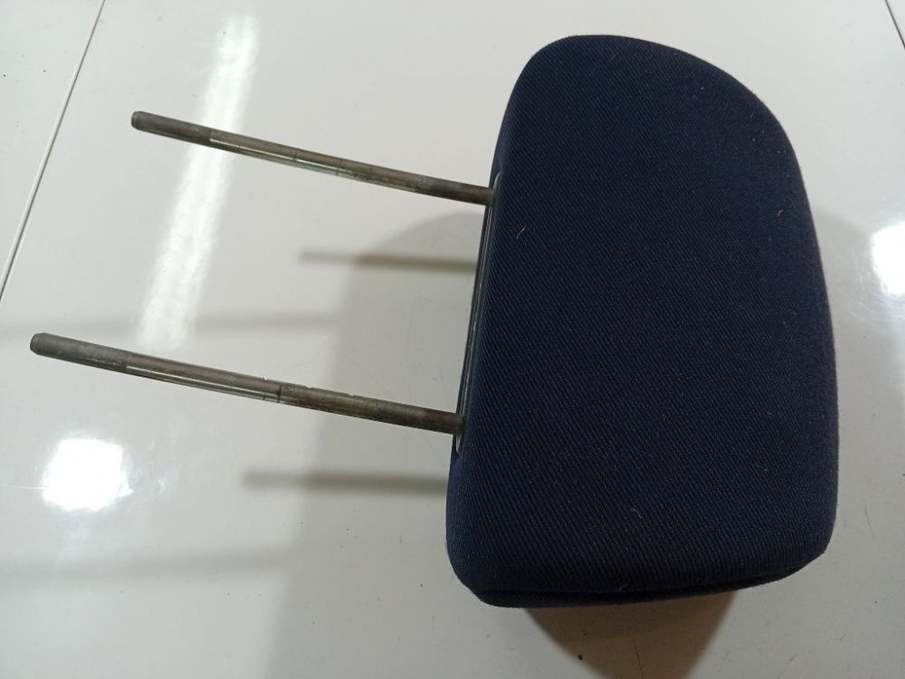 Mitsubishi Colt 1996 Kopfstütze - Thumbnail 2