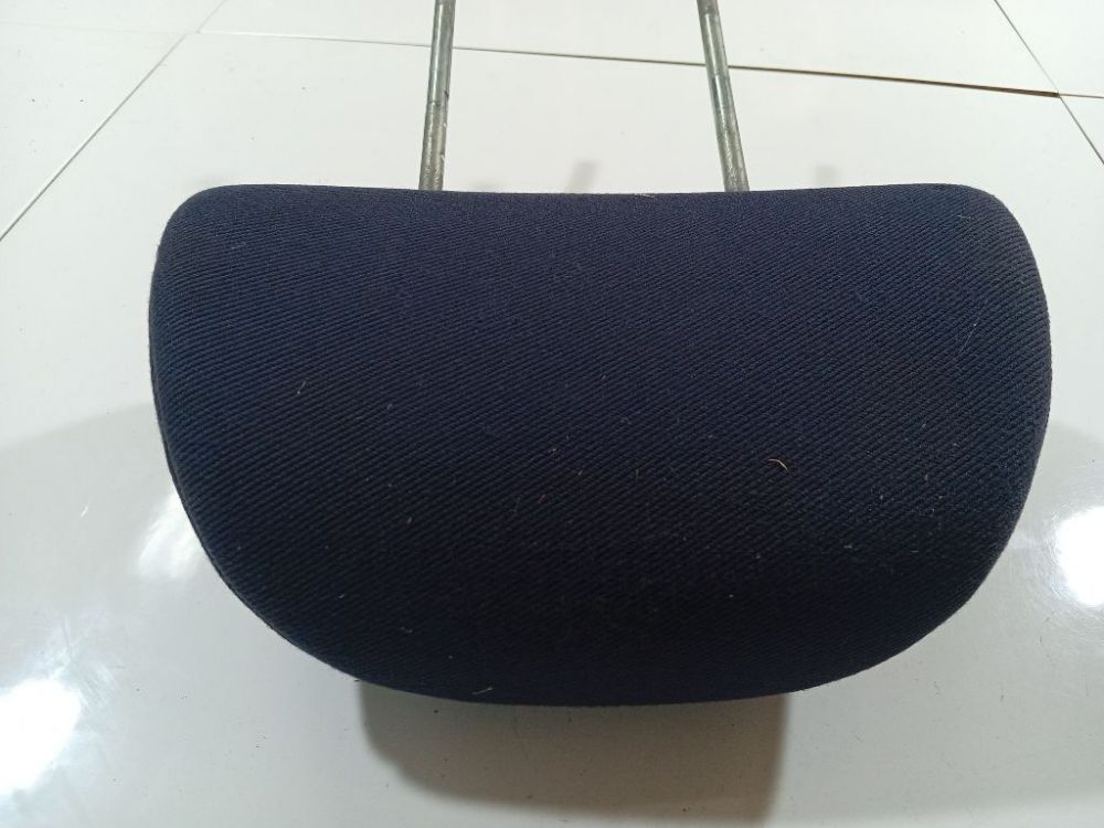 Mitsubishi Colt 1996 Kopfstütze - Thumbnail 3