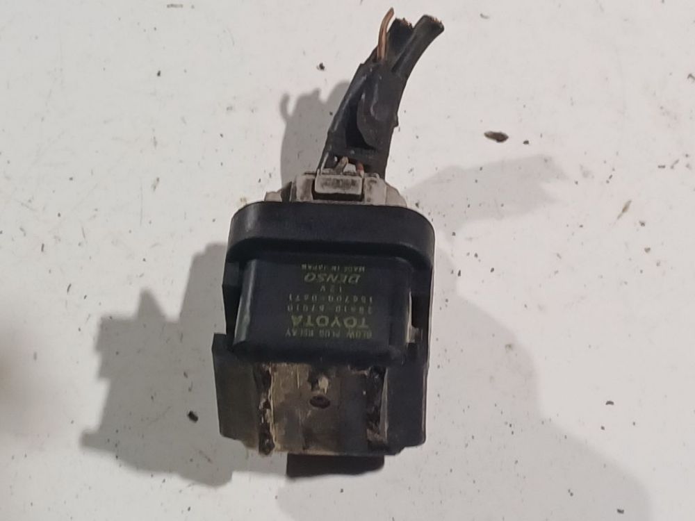 2861067010 Toyota Avensis 2006 Glow plug relay