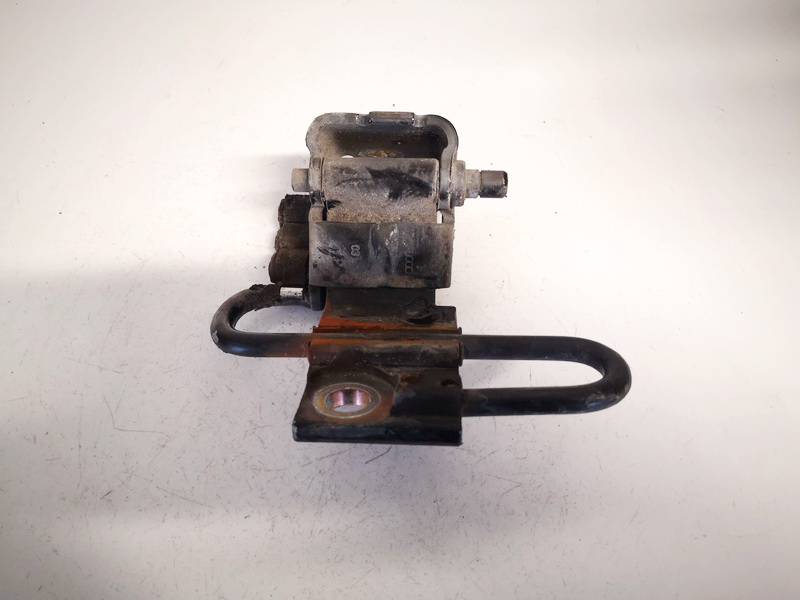 8E0831412B Audi A4 2004 Door Hinge - FRONT