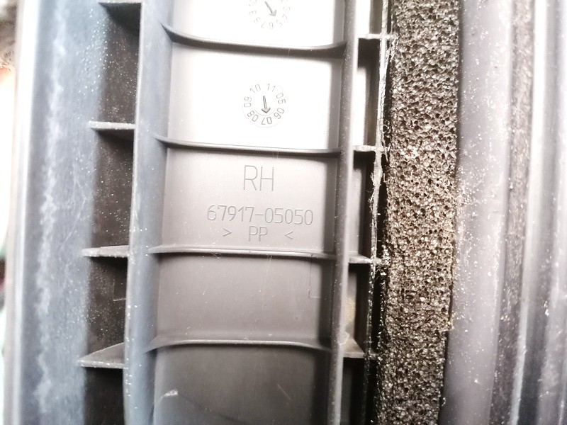 6791705050 Toyota Avensis 2007 garniture seuil de porte arriere droite - Thumbnail 3