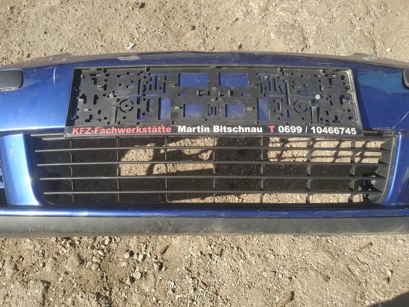 Volkswagen Golf 2005 Rejilla inferior del parachoques delantero - CENTER