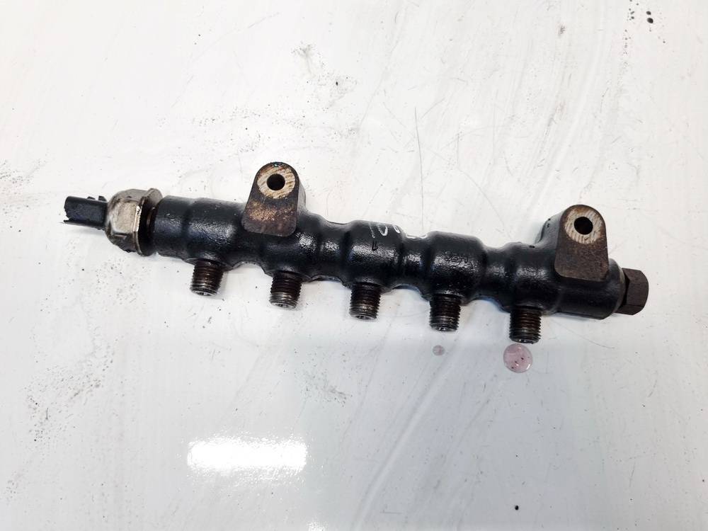 9654592680 Citroen Xsara Picasso 2006 Fuel injector rail (injectors)(Fuel distributor)