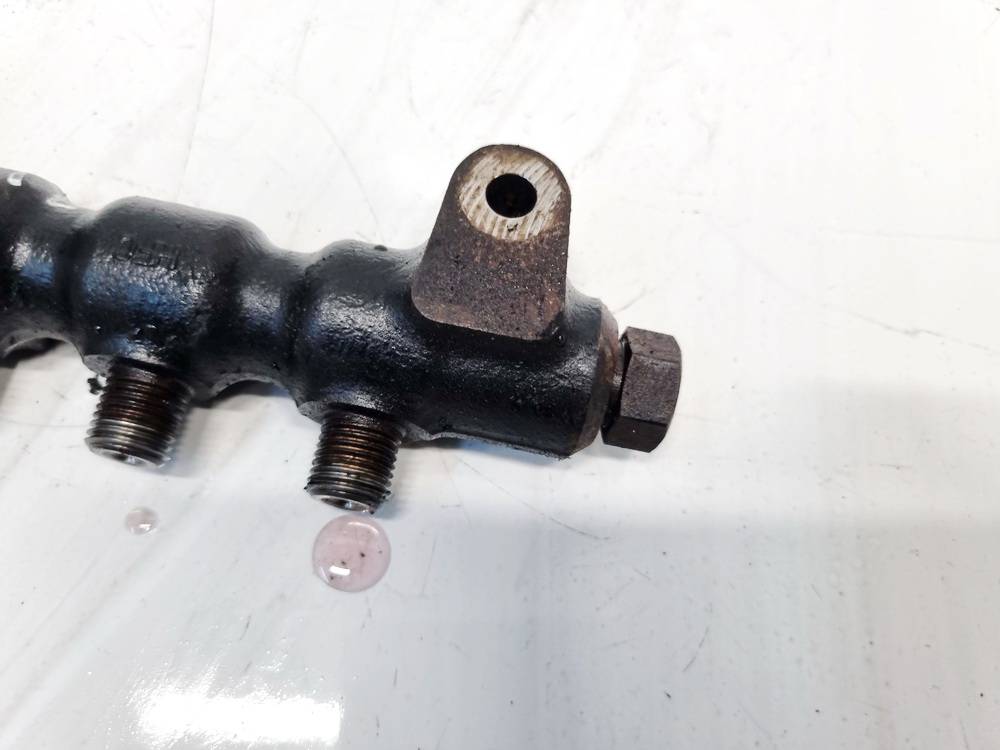 9654592680 Citroen Xsara Picasso 2006 Fuel injector rail (injectors)(Fuel distributor) - Thumbnail 2