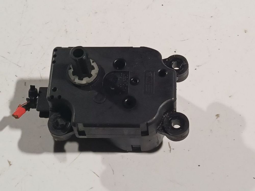 1S7H19E616AA Ford Mondeo 2002 Heater Vent Flap Control Actuator Motor - Thumbnail 2