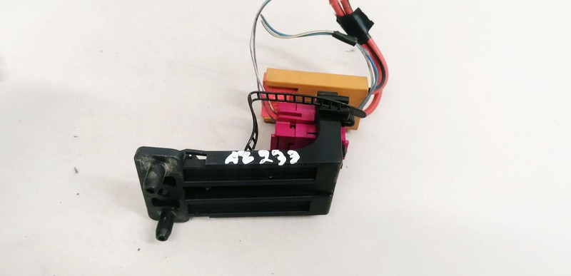 8D0937545F Audi A4 1995 Kontaktdakša - Thumbnail 2