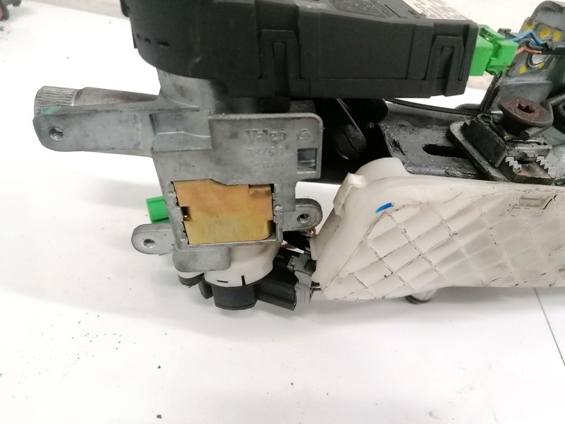 8673073 Volvo V70 2002 Uzvedimo spyna - Thumbnail 2