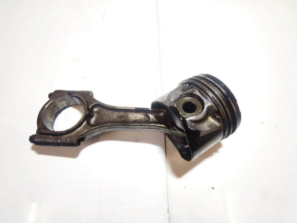 Opel Vectra 1996 Piston and Conrod (Connecting rod)