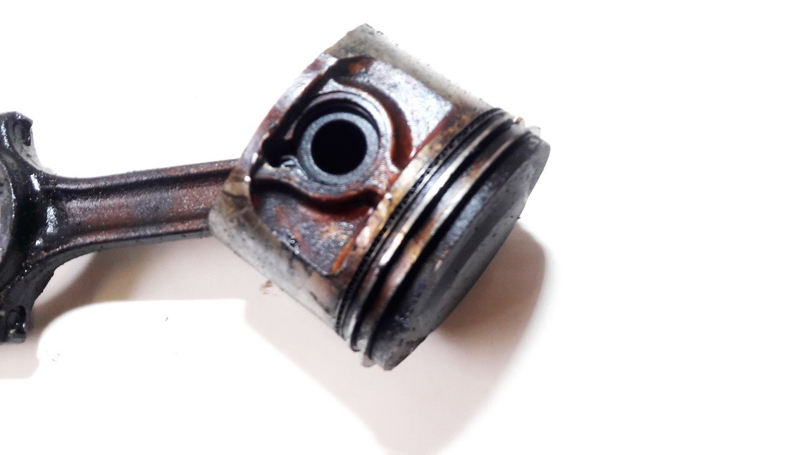 Volvo V70 2002 Stumoklis su svaistikliu - Thumbnail 2