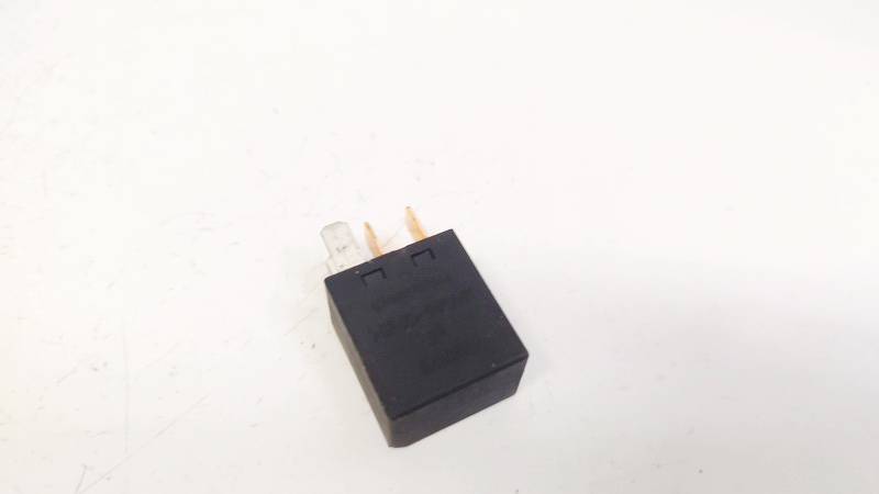 MB953382 Mitsubishi Colt 2004 Relay module - Thumbnail 3