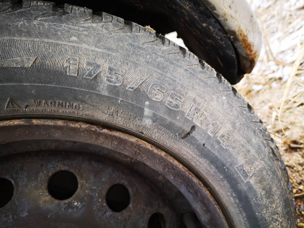 4X100 Toyota Yaris 2004 Tin ring set R14 - Thumbnail 5