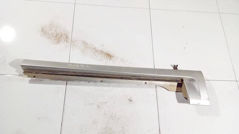 1001C22870 Chrysler Pacifica 2004 Plastikowy lewy próg