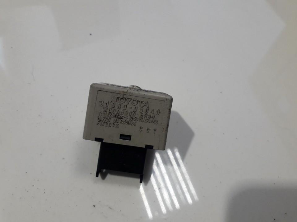 8198005040 Toyota Avensis 2007 Relay module