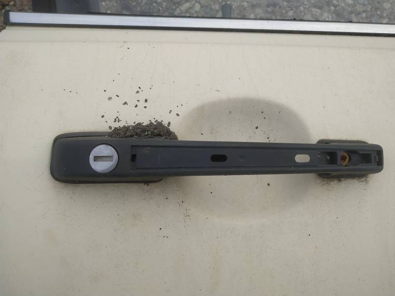 Audi 100 1987 Duru isorine rankenele P.D.