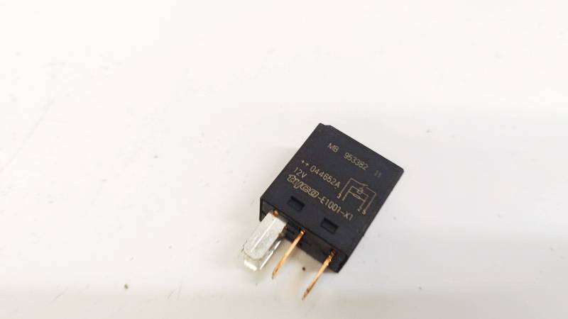 MB953382 Mitsubishi Colt 2004 Relay module - Thumbnail 2