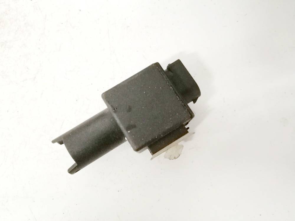 861B023923 BMW 3-Series 2002 Relay module - Thumbnail 2
