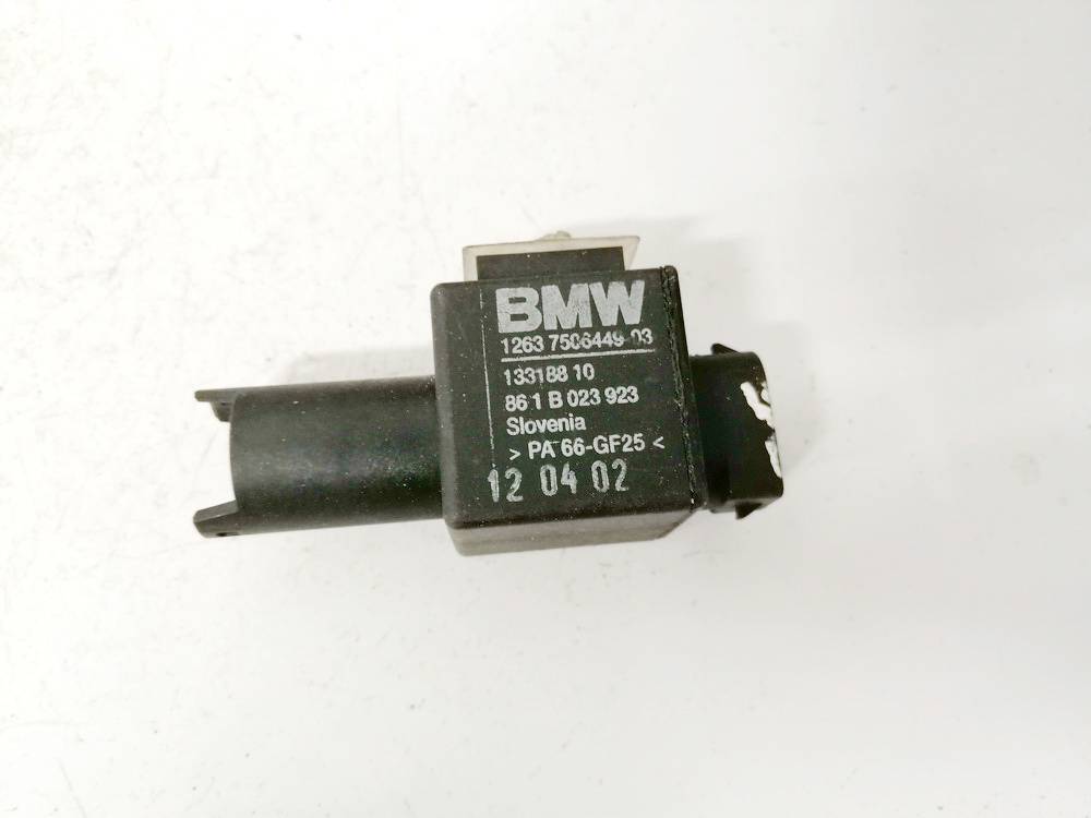 861B023923 BMW 3-Series 2002 Relay module