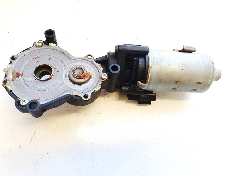 8582033020 Toyota Avensis 2005 Istuimen moottori - EDESSÄ VASEMMALLA - Thumbnail 2