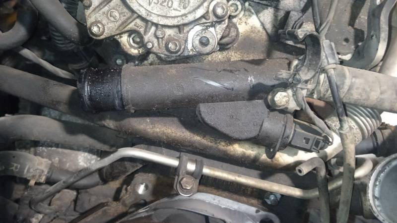 038121132G Volkswagen Passat 2006 Coolant Flange (Engine Coolant Thermostat Housing Cover)